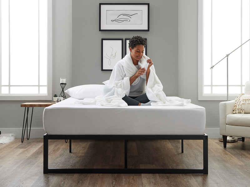CH_Luxury_Mattress_Protector_EBC_3__Website